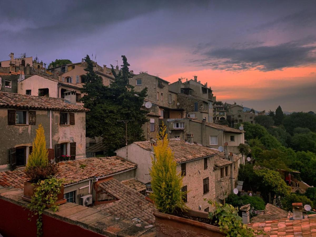 شقة Bed & Breakfast Les Hauts De Cagnes Vue Mer Et Montagne المظهر الخارجي الصورة