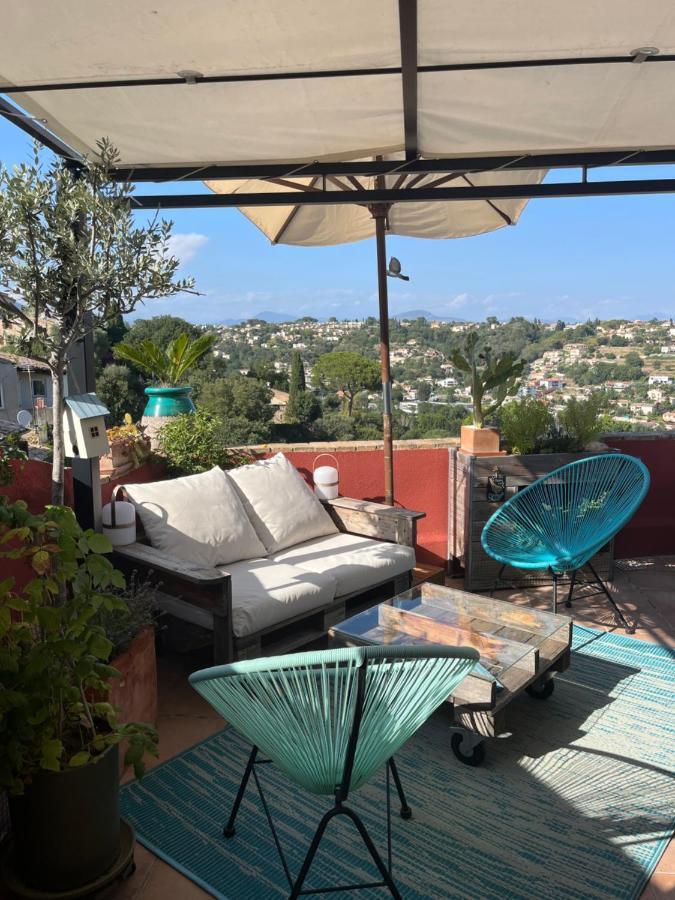 شقة Bed & Breakfast Les Hauts De Cagnes Vue Mer Et Montagne المظهر الخارجي الصورة